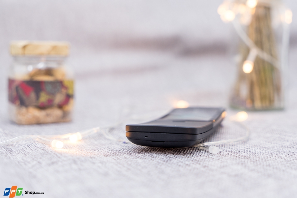 Trên tay Banana Phone: Nokia 8110 4G (Ảnh 12)