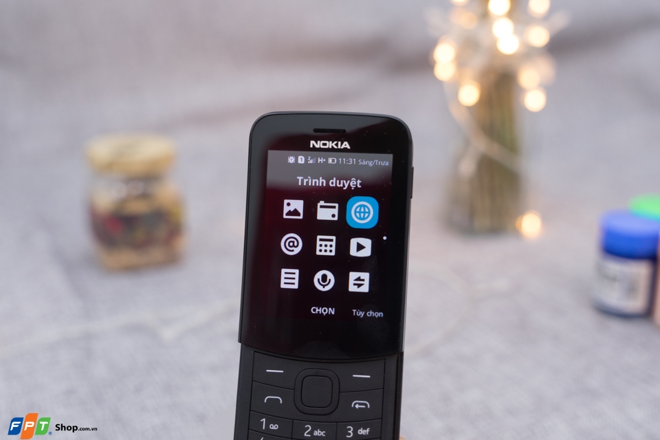 Trên tay Banana Phone: Nokia 8110 4G (Ảnh 14)