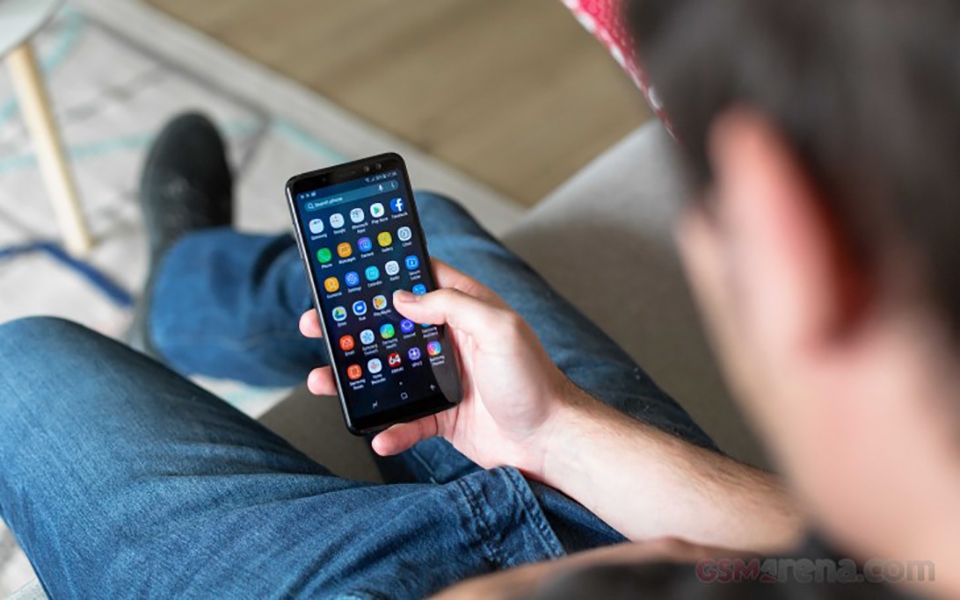 Galayxy A6 Plus sẽ có màn hình vô cực (ảnh 2)