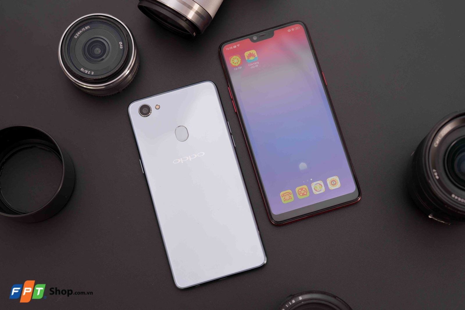 Trên tay OPPO F7 hai phiên bản màu đỏ và bạc (Ảnh 11)