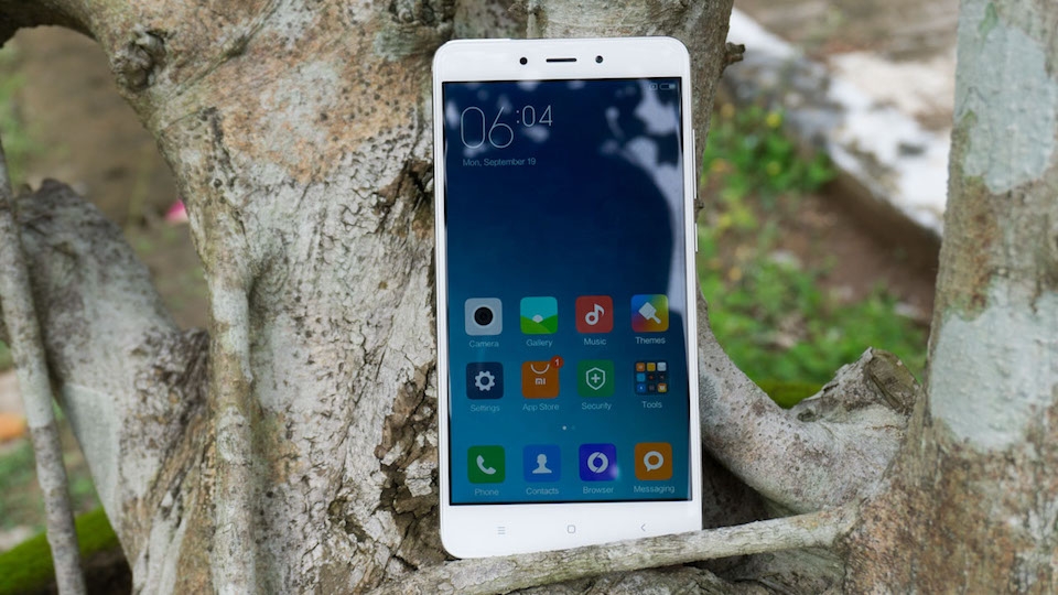 Smartphone Xiaomi giá rẻ Redmi Note 4X.