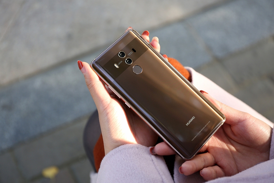 Huawei sẽ trình làng smartphone có màn hình gập đầu tiên trên thế giới (ảnh 2)