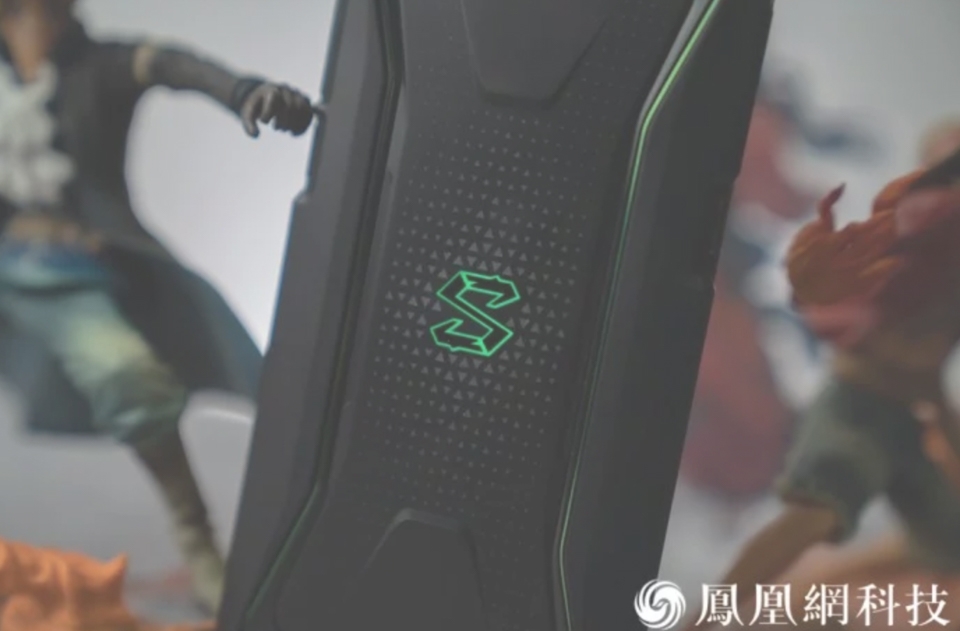 Trên tay Xiaomi Black Shark 06