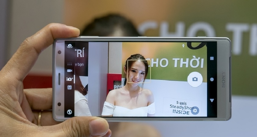 Xperia XZ2 ra mắt Xperia XZ2 ra mắt
