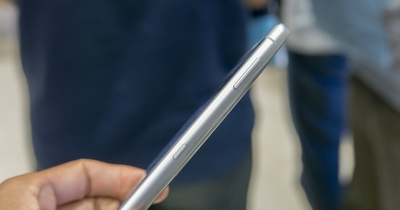 Xperia XZ2 ra mắt Xperia XZ2 ra mắt