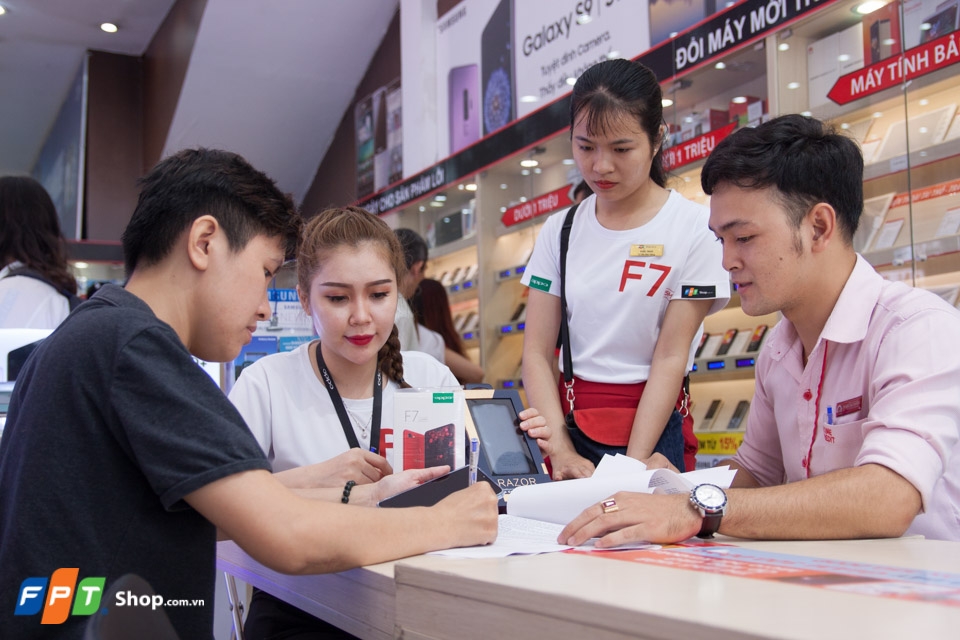 Mở bán OPPO F7 tại FPTShop (ảnh 10)