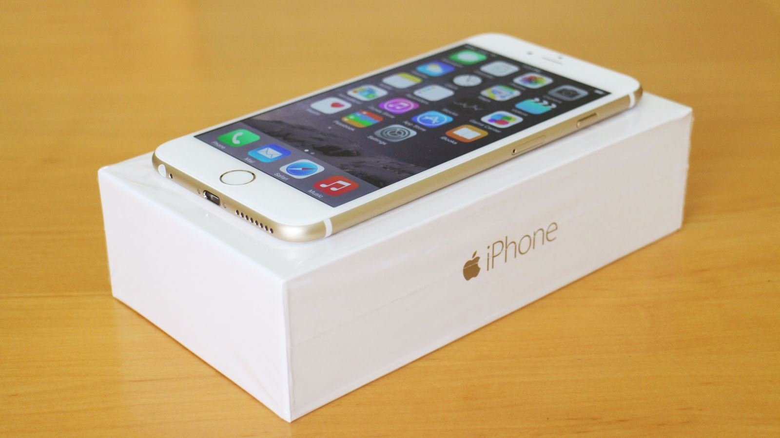 5 smartphone được mua nhiều nhất tại FPT Shop tuần 3 tháng 4 2