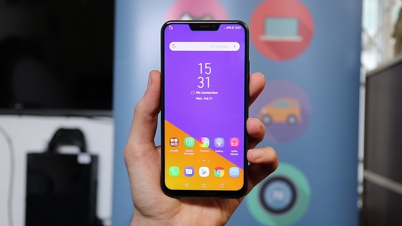 ASUS ZenFone 5 2018 “cháy hàng” chỉ sau 45 phút bán ra! (ảnh 1) ASUS ZenFone 5 2018 “cháy hàng” chỉ sau 45 phút bán ra! (ảnh 1)
