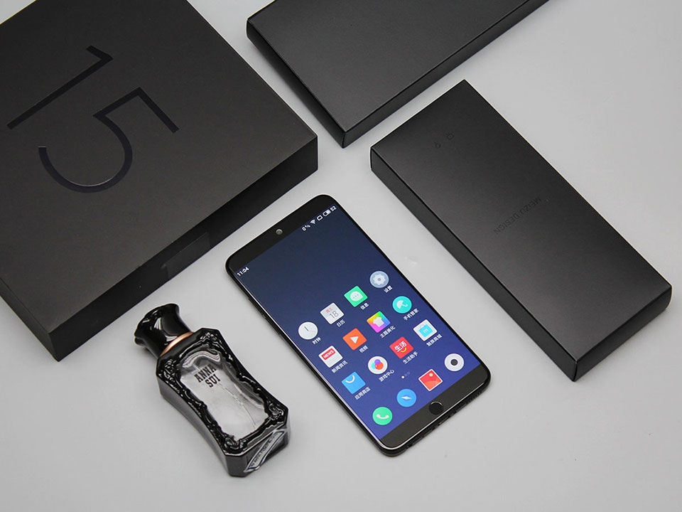 Mở hộp và đánh giá nhanh Meizu 15 Mở hộp và đánh giá nhanh Meizu 15
