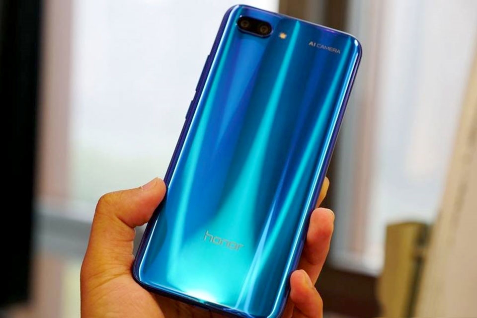 Trên tay Honor 10
