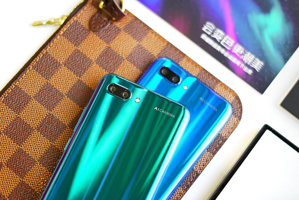 Trên tay Honor 10