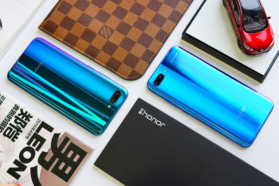 Trên tay Honor 10