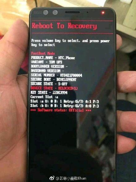 Ảnh thực tế trên tay HTC U12 Plus