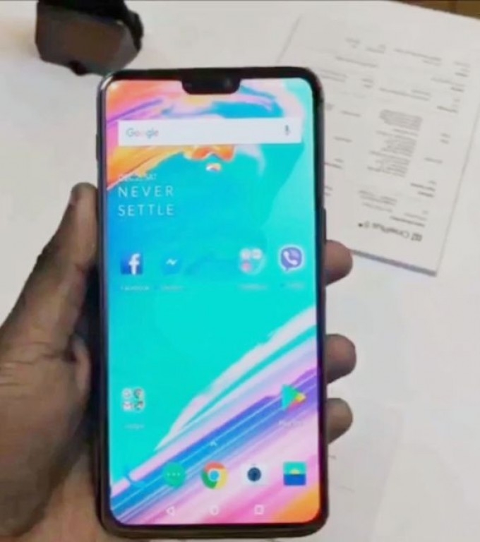 OnePlus 6 chip Snapdragon 845, RAM 8GB lộ nhiều ảnh thực tế trên tay người dùng