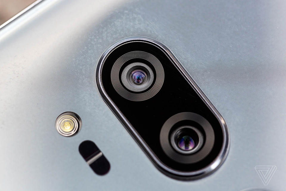 LG G7 ThinQ (ảnh 5)