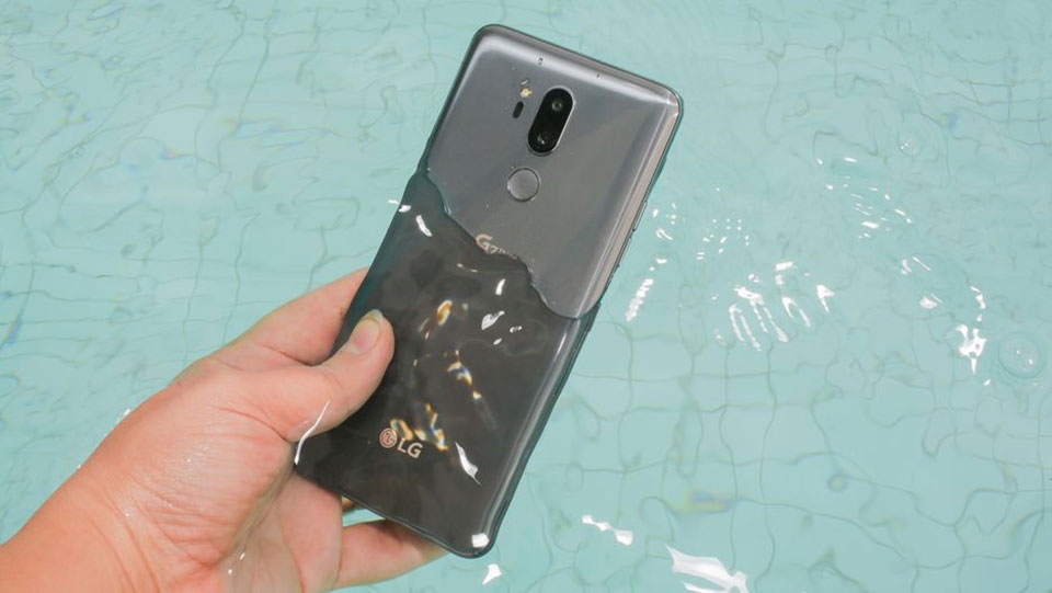 LG G7 ThinQ LG G7 ThinQ