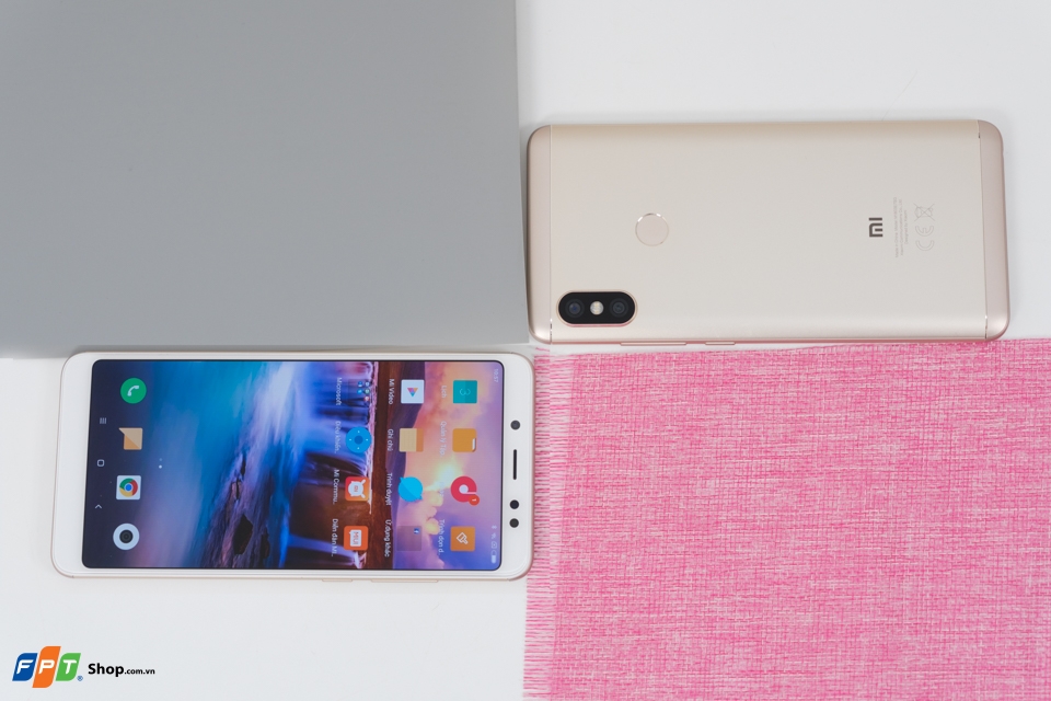 Trên tay Xiaomi Redmi Note 5 bản thương mại (Ảnh 8)