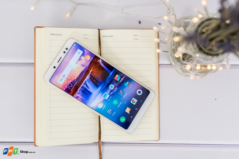 Trên tay Xiaomi Redmi Note 5 bản thương mại (Ảnh 1)