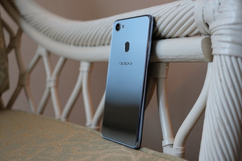 Những smartphone tầm trung tích hợp AI đang bán tại Việt Nam Những smartphone tầm trung tích hợp AI đang bán tại Việt Nam