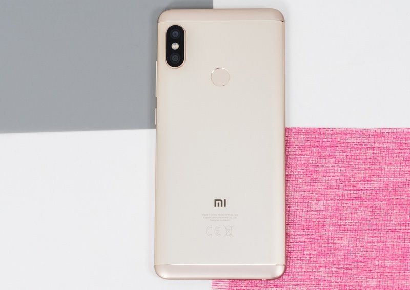 Những smartphone tầm trung tích hợp AI đang bán tại Việt Nam Những smartphone tầm trung tích hợp AI đang bán tại Việt Nam