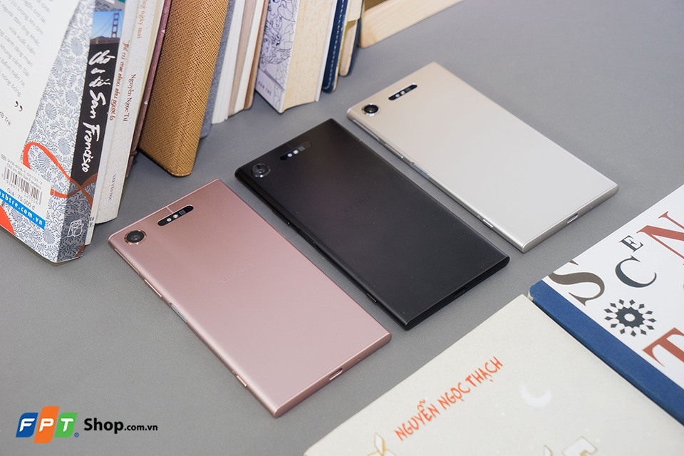 Sony Xperia XZ1 06