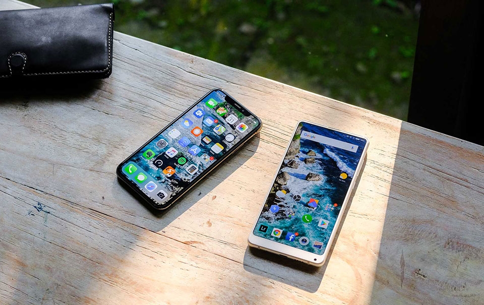 Xiaomi Mi MIX 2S Xiaomi Mi MIX 2S