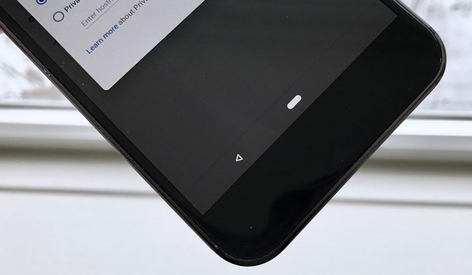 So sánh cử chỉ điều hướng Android P với iPhone X