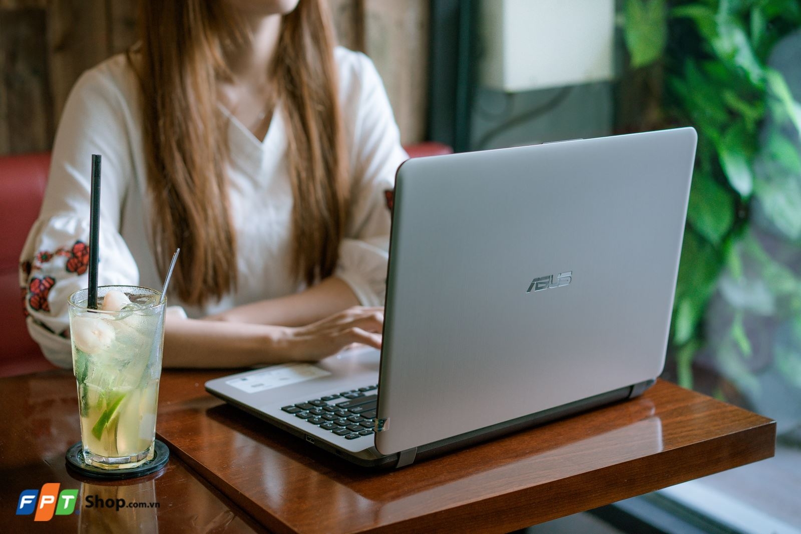 Asus Vivobook X507UA-BR167T Chỉ từ 3,15 triệu đồng, đến FPT Shop rinh laptop Asus Vivobook X507UA về nhà