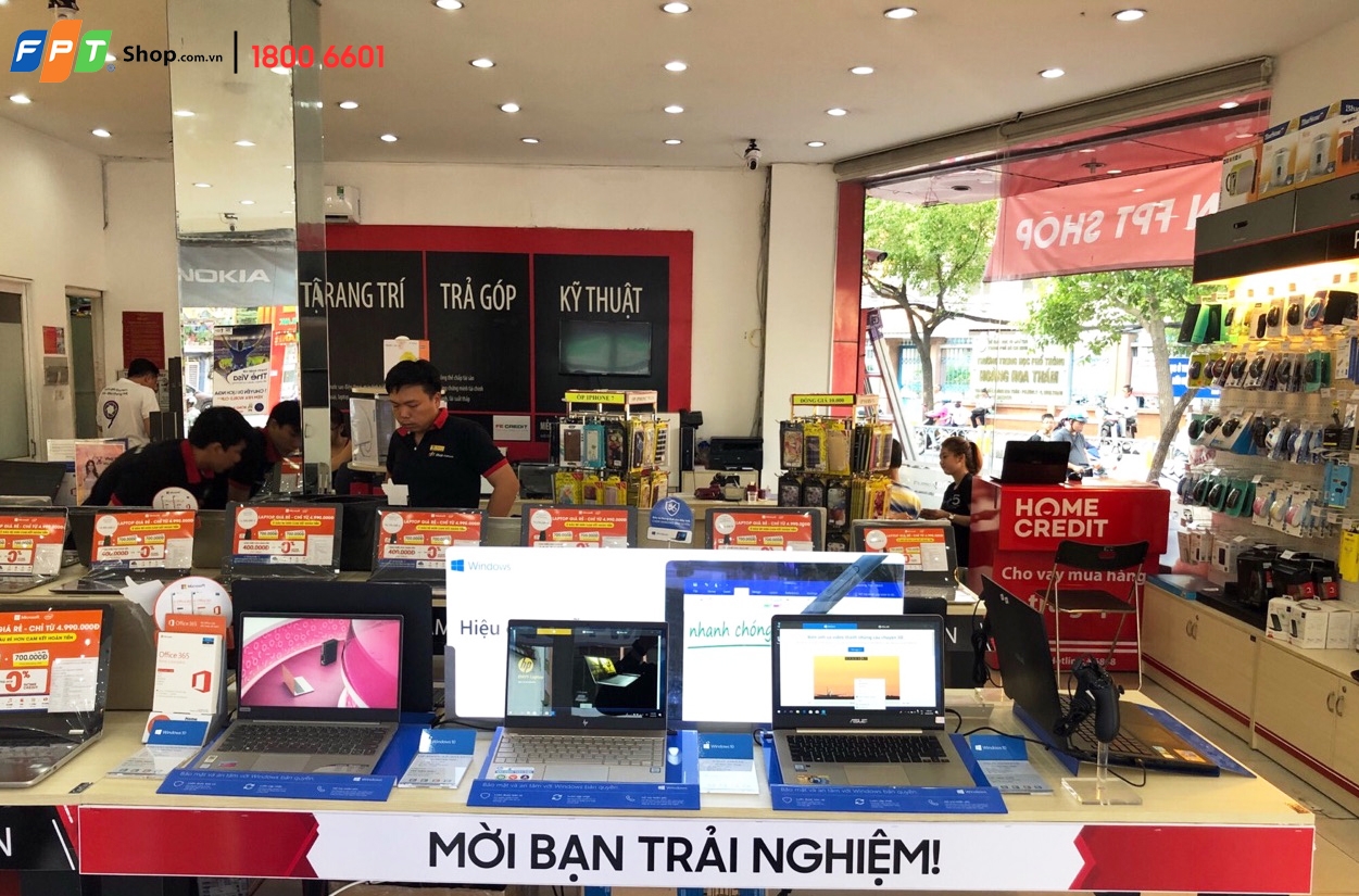 Trải nghiệm Live Demo Laptop, giao lưu cùng hot streamer và nhận quà đỉnh từ FPT Shop