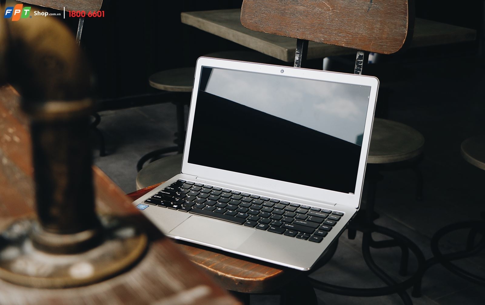 Trải nghiệm Live Demo Laptop, giao lưu cùng hot streamer và nhận quà đỉnh từ FPT Shop
