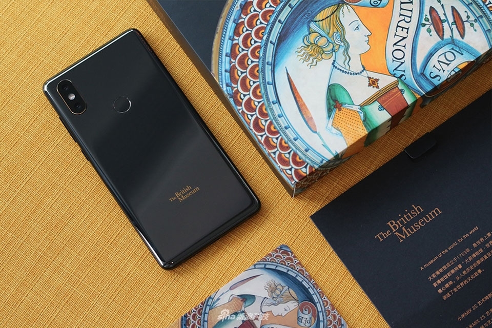 Trên tay Xiaomi Mi Mix 2S Art Special Edition