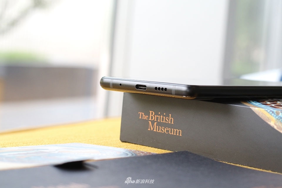 Trên tay Xiaomi Mi Mix 2S Art Special Edition