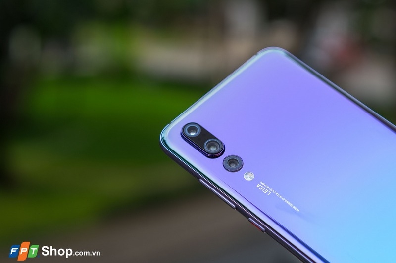 Chiêm ngưỡng vẻ đẹp của Huawei P20 Pro qua bộ ảnh mới nhất của FPT Shop