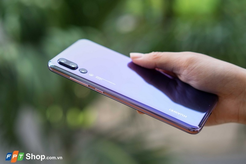 Chiêm ngưỡng vẻ đẹp của Huawei P20 Pro qua bộ ảnh mới nhất của FPT Shop