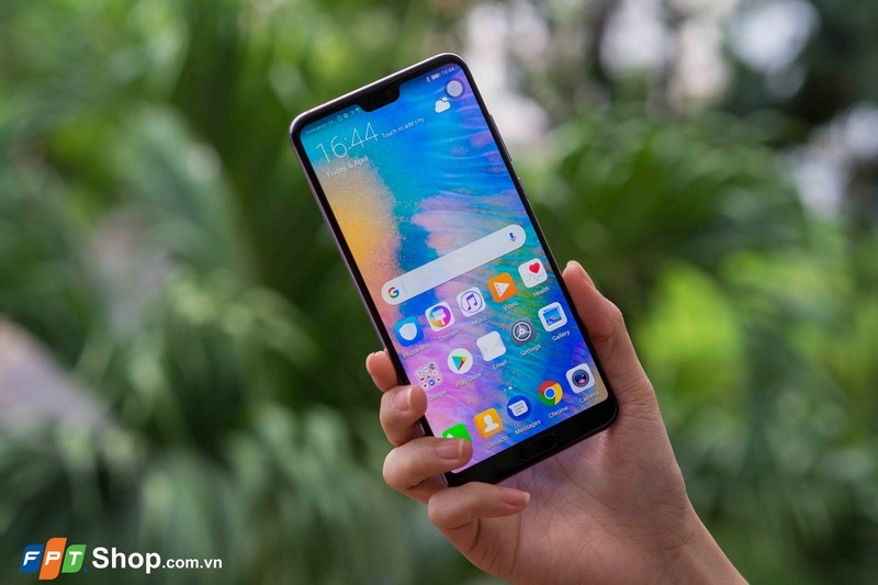 Chiêm ngưỡng vẻ đẹp của Huawei P20 Pro qua bộ ảnh mới nhất của FPT Shop