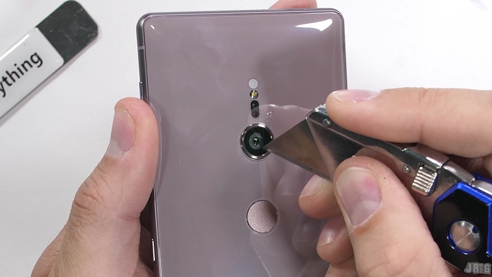 Droptest Xperia XZ2