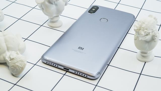 trên tay Xiaomi Redmi S2, đánh giá Xiaomi Redmi S2