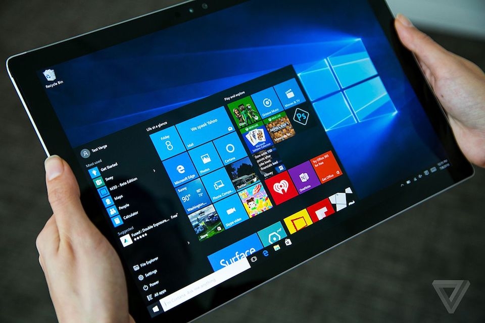 Microsoft mong muốn hợp tác với Apple để tạo nên ứng dụng tương tự iMessage cho Windows 10.