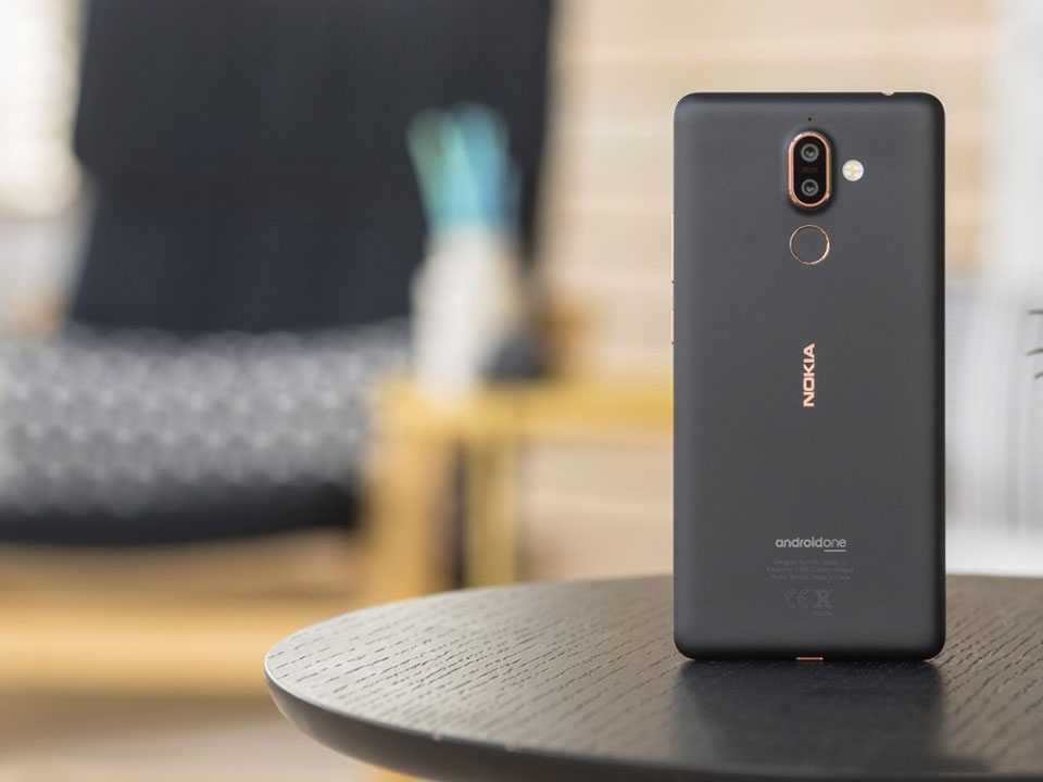 So sánh Xiaomi Mi 6X vs Nokia 7 Plus