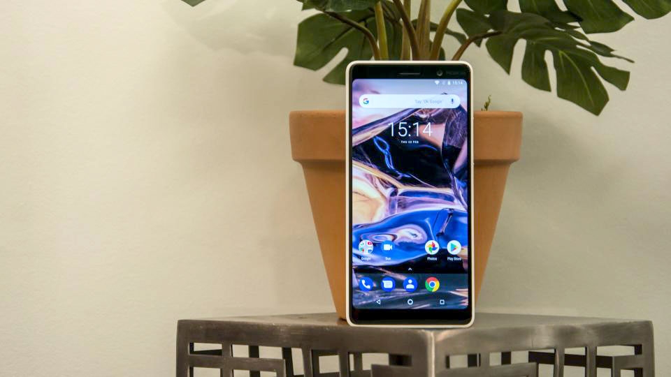 So sánh Xiaomi Mi 6X vs Nokia 7 Plus