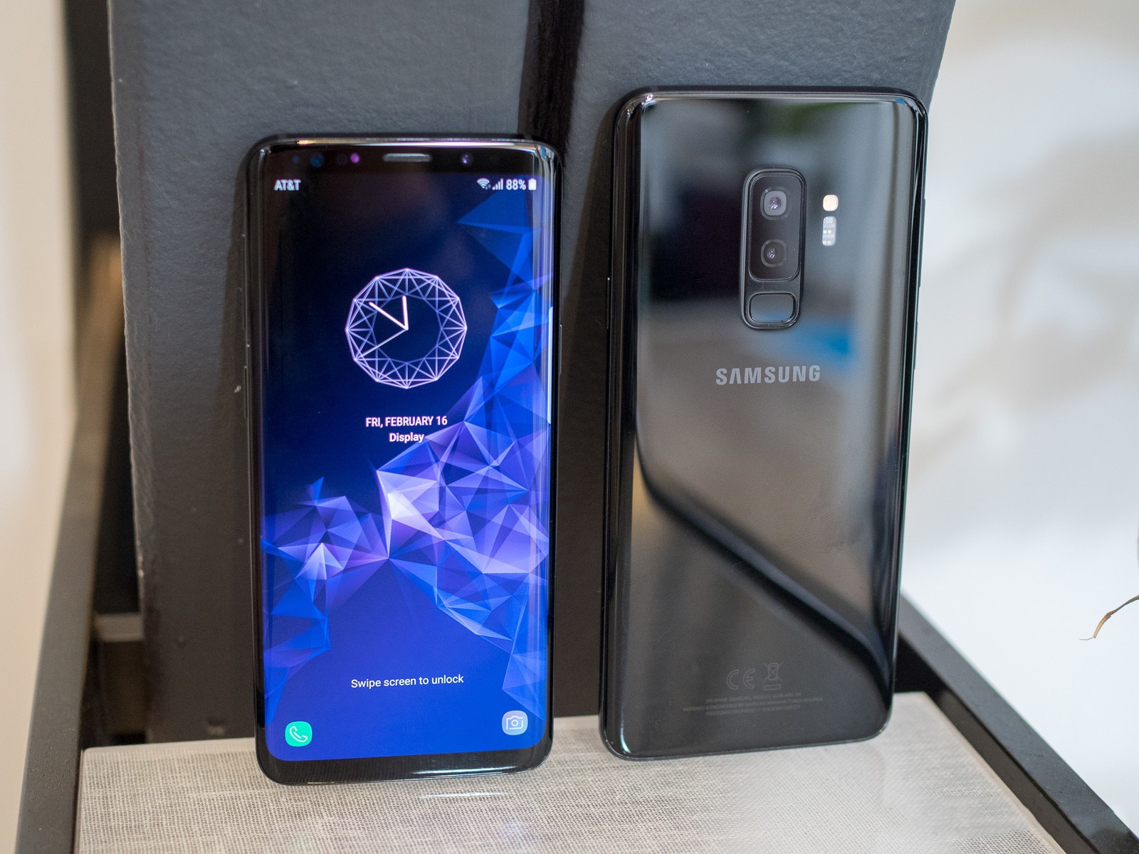 Galaxy S9 vượt xa iPhone X về tốc độ tải xuống dữ liệu 1