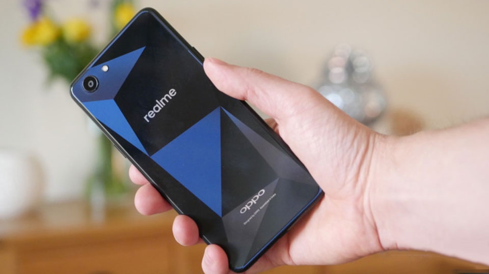 Trên tay OPPO Realme 1