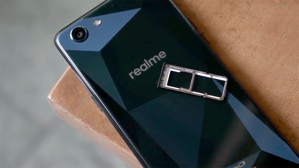 Trên tay OPPO Realme 1