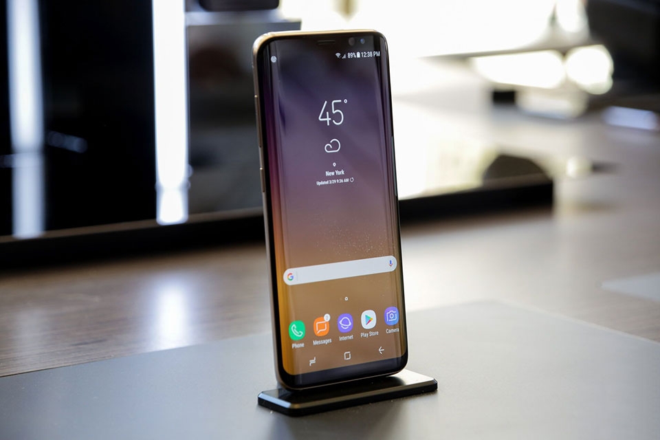 Mức giá cực kì ưu đãi của Galaxy S8 tới cuối tháng 5 tại FPT Shop 2