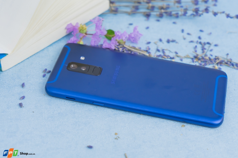 Trên tay Galaxy A6+ Trên tay Galaxy A6+