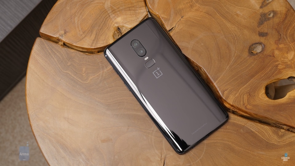 Mở hộp OnePlus 6 (ảnh 1)