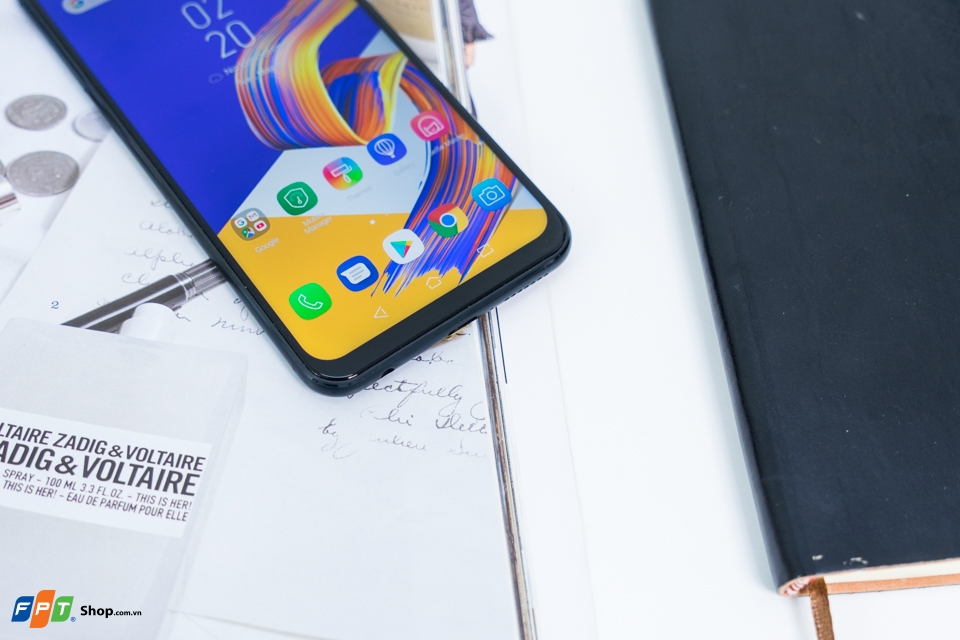 Trên tay Zenfone 5 2018