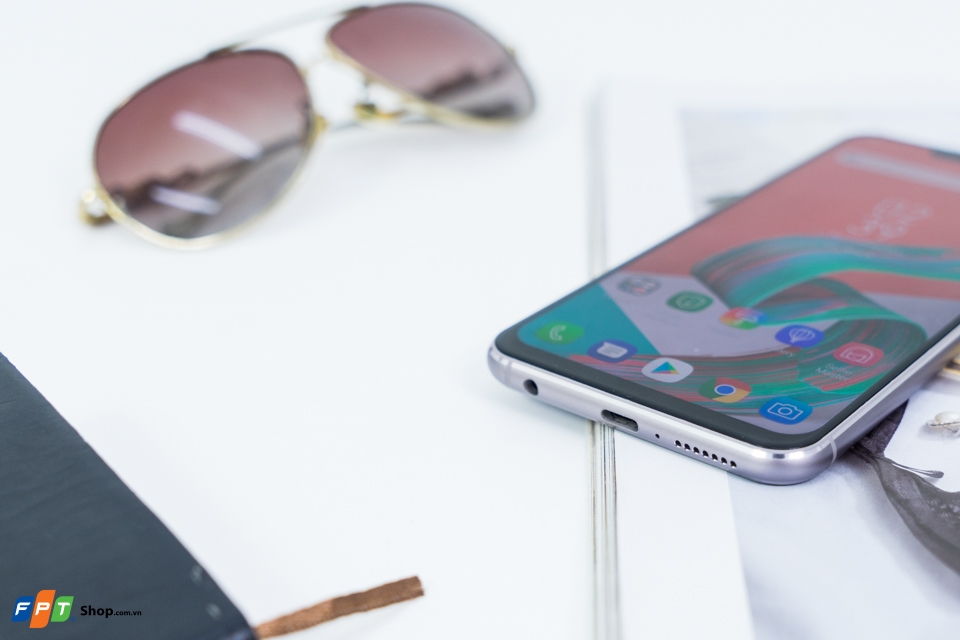 Trên tay Zenfone 5 2018