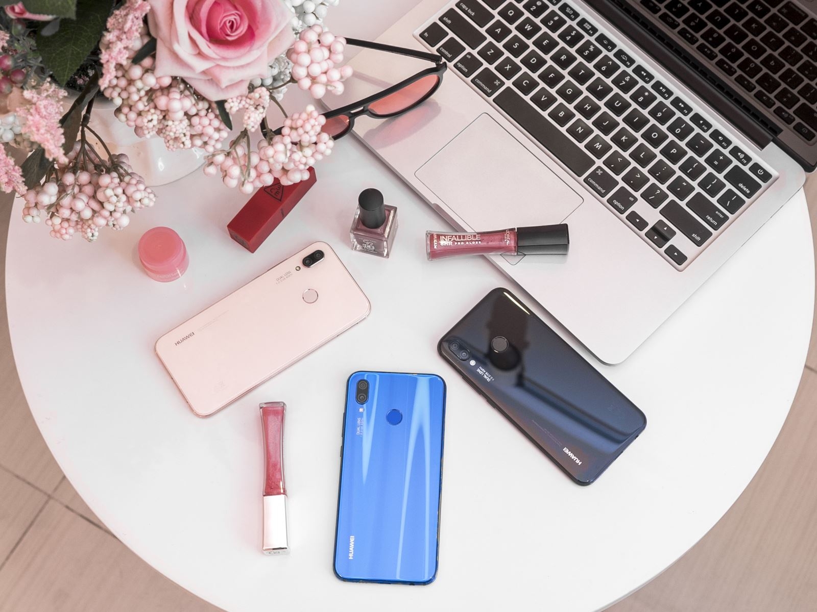 chiem-nguong-3-phien-ban-huawei-nova-3e-qua-bo-anh-dep-khong-ti-vet