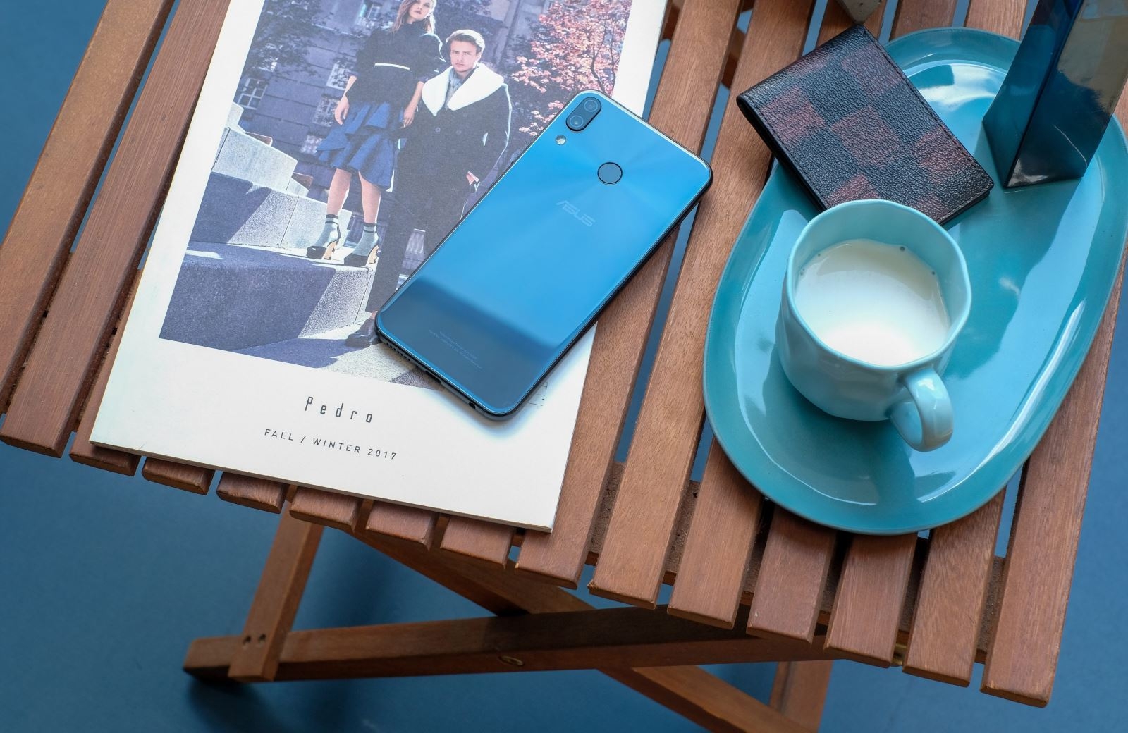 Asus Zenfone 5 FPT Shop mở đặt mua độc quyền Asus Zenfone 5, giá bán 7,99 triệu đồng